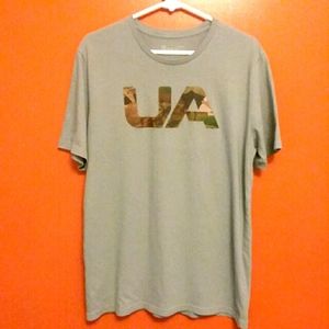 Under Armour T-Shirt/Size Large